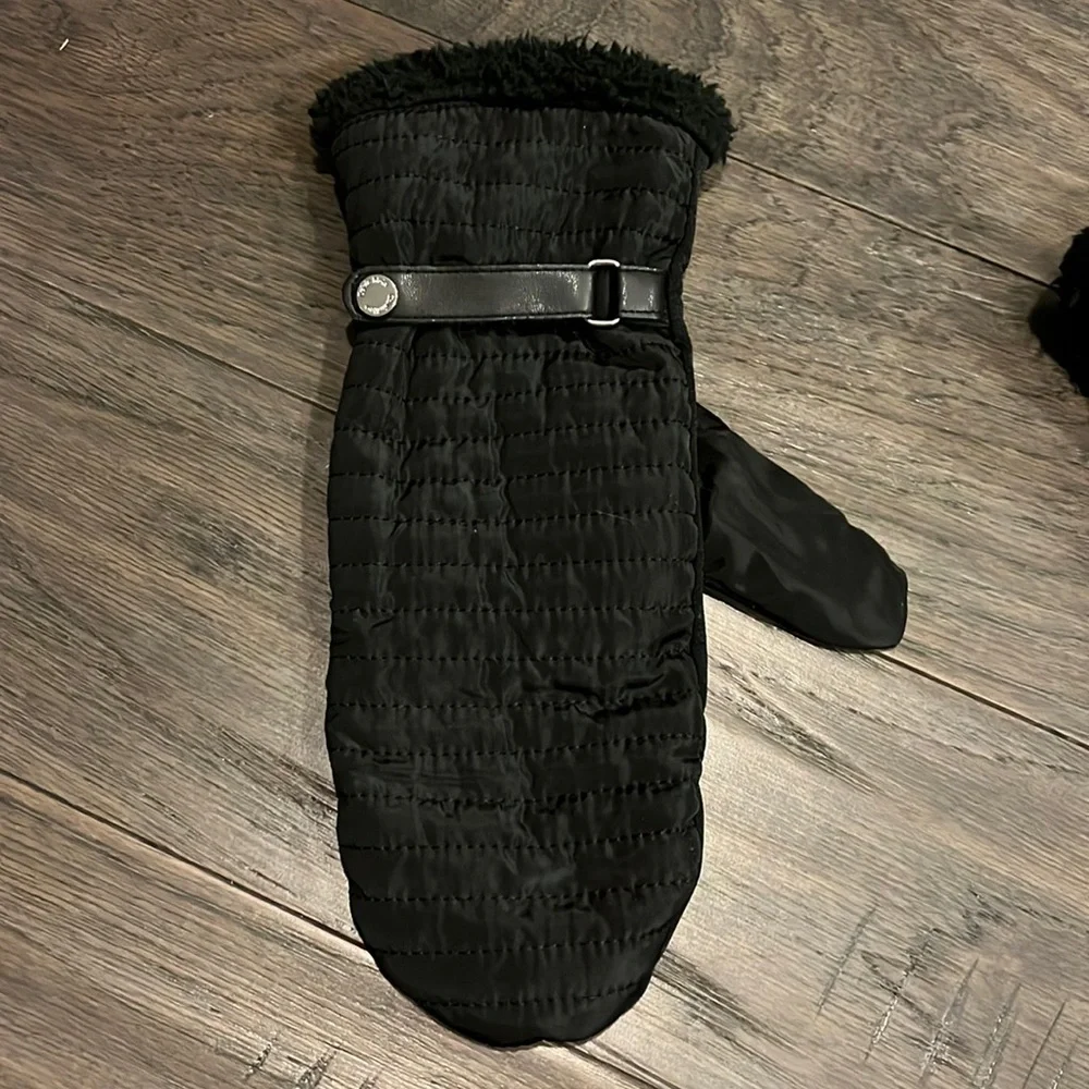 CALVIN KLEIN Black stitched Fleece Lined new Women's Mittens Mitts L/XL glovess